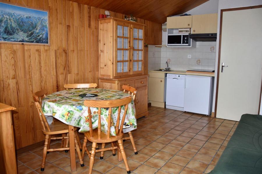 Rent in ski resort Studio 3 people (50) - Résidence les Hameaux de la Vanoise - Pralognan-la-Vanoise - Living room