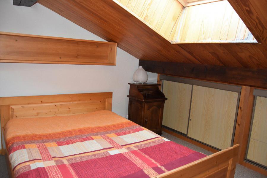 Rent in ski resort Studio mezzanine 4 people (35) - Résidence les Hameaux de la Vanoise - Pralognan-la-Vanoise - Bedroom