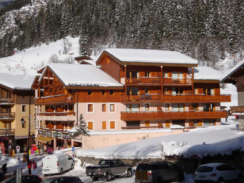 Rent in ski resort Résidence les Mélèzes - Pralognan-la-Vanoise - Winter outside