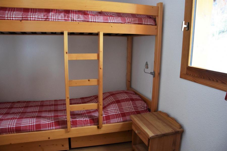 Rent in ski resort 3 room apartment cabin 6 people (2) - Résidence les Murgers - Pralognan-la-Vanoise - Bedroom