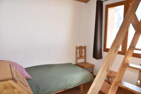 Rent in ski resort 4 room apartment 6 people - Chalet le 42 - Pralognan-la-Vanoise - Bedroom