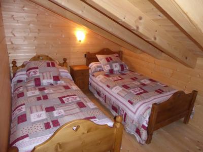 Rent in ski resort 6 room mezzanine apartment 10 people - Chalet le Flocon - Pralognan-la-Vanoise - Bedroom