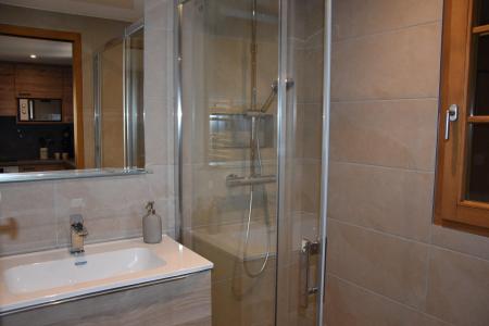 Rent in ski resort 3 room apartment 4 people - Grange D'Auguste - Pralognan-la-Vanoise - Shower room