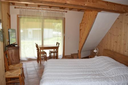 Rent in ski resort 3 room mezzanine chalet 6 people - Le Merlet - Pralognan-la-Vanoise - Bedroom