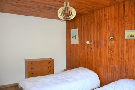 Rent in ski resort 3 room apartment 6 people (E3BIS) - Résidence Grand Marchet - Pralognan-la-Vanoise - Bedroom