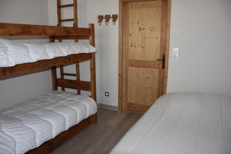 Rent in ski resort 3 room apartment 6 people (AIGAOUT03) - Résidence l'Aiguille d'Août - Pralognan-la-Vanoise - Bedroom