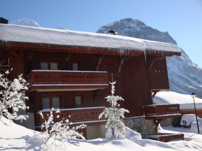 Vacanze in montagna Résidence les Alpages de Pralognan E - Pralognan-la-Vanoise - Esteriore inverno