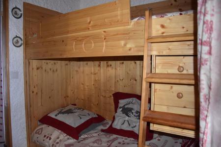 Rent in ski resort Studio sleeping corner 4 people (7) - Résidence les Crêtes - Pralognan-la-Vanoise - Bedroom