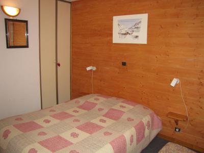 Rent in ski resort 3 room apartment 6 people (A1) - Résidence les Glaciers - Pralognan-la-Vanoise - Bedroom
