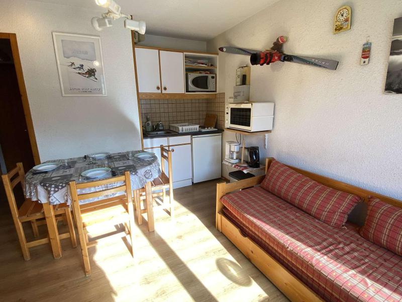 Rent in ski resort 2 room apartment cabin 4 people (A12) - CHALET DU CHARVIN - Praz sur Arly