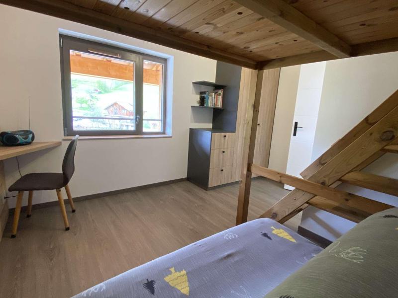 Rent in ski resort 3 room apartment 6 people (220-B205) - Chalet Saint Victor - Praz sur Arly - Cabin