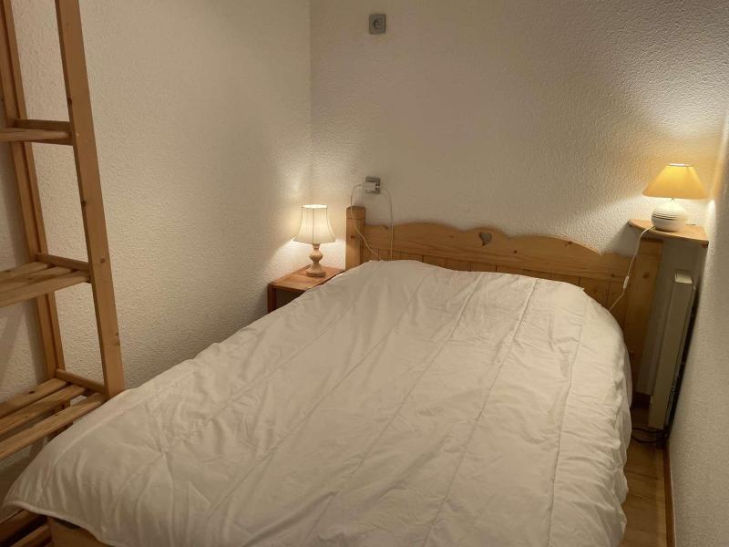 Rent in ski resort 2 room mezzanine apartment 5 people (B2L) - Résidence Clos des Meurets - Praz sur Arly - Bedroom