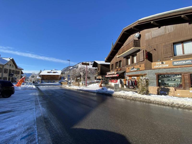 Ski verhuur Studio bergnis 4 personen (02E) - Résidence l'Orée des Pistes - Praz sur Arly - Buiten winter