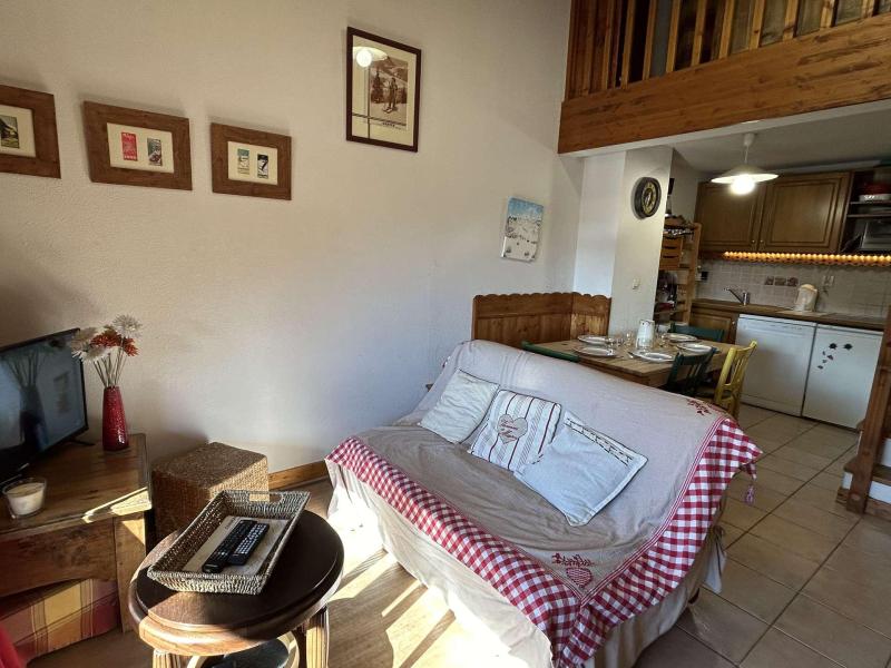 Wynajem na narty Apartament 2 pokojowy z antresolą 6 osób (320) - Résidence le Chamois d'Or - Praz sur Arly - Pokój gościnny