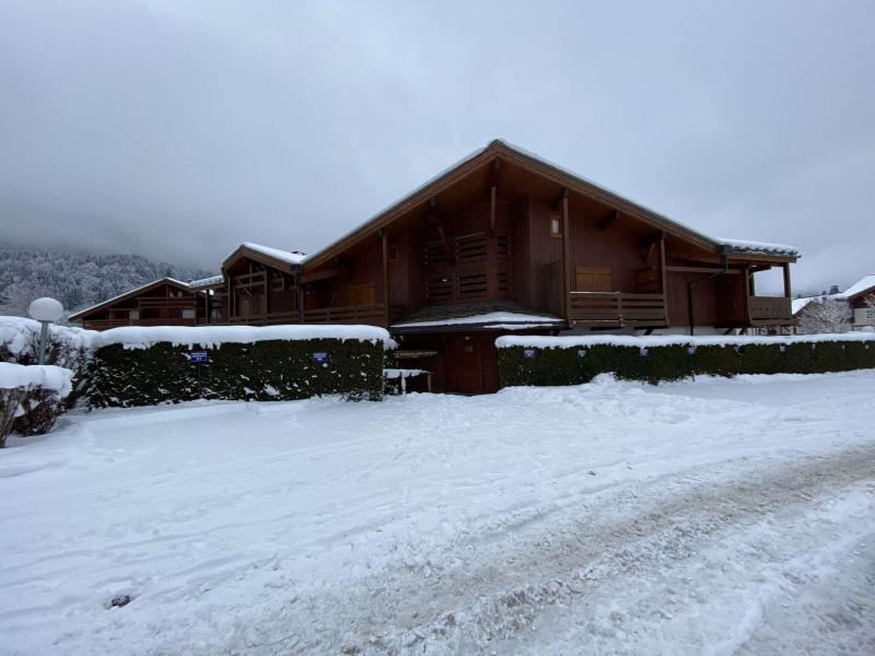 Ski verhuur Studio bergnis 4 personen (009) - Résidence le Hameau des Neiges - Praz sur Arly - Buiten winter