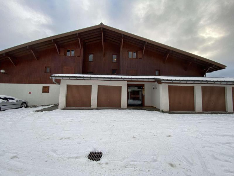 Location au ski Studio coin montagne 4 personnes (008) - Résidence le Perce Neige - Praz sur Arly - Extérieur hiver