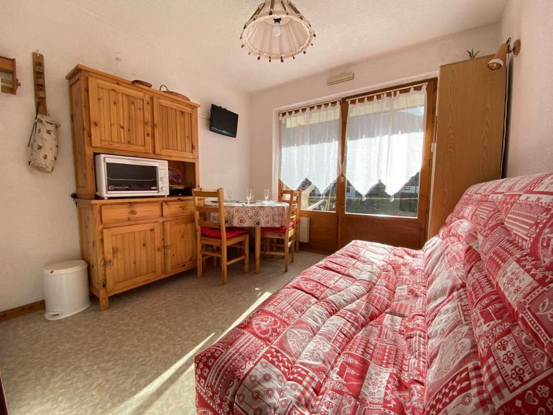 Rent in ski resort Studio cabin 4 people (B43) - Résidence Praz Village - Praz sur Arly - Living room