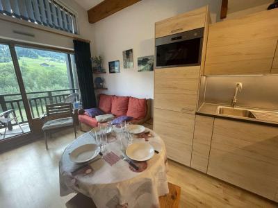 Rent in ski resort 2 room mezzanine apartment 5 people (B2L) - Résidence Clos des Meurets - Praz sur Arly - Living room