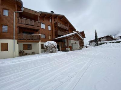 Vacances en montagne Studio cabine 4 personnes (210) - Résidence les Ecrins - Praz sur Arly - Extérieur hiver