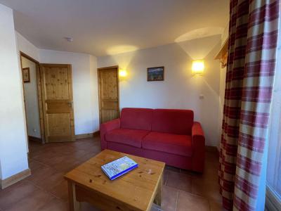 Rent in ski resort Studio cabin 4 people (210) - Résidence les Ecrins - Praz sur Arly - Living room