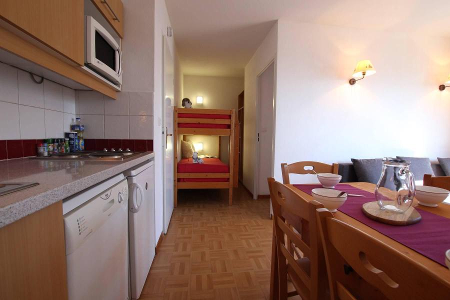 Ski verhuur Appartement 2 kamers bergnis 6 personen (D35) - Résidence des Gentianes - Puy-Saint-Vincent