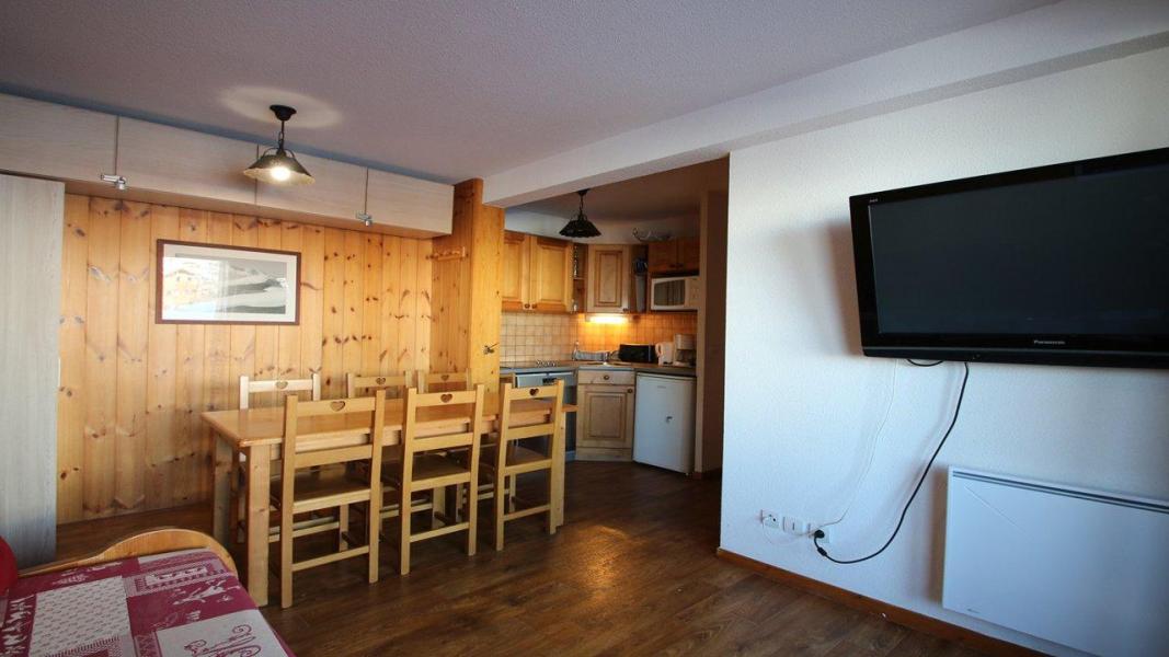 Rent in ski resort 3 room apartment 6 people (AC11) - Résidence La Dame Blanche - Puy-Saint-Vincent - Apartment