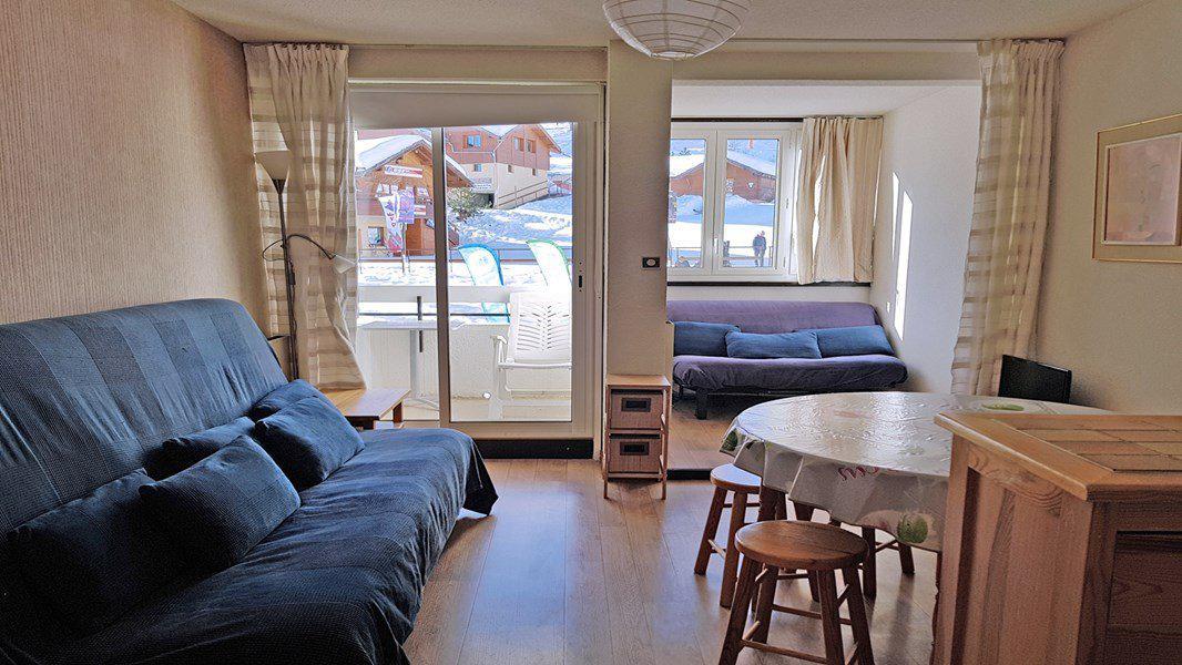 Rent in ski resort Studio sleeping corner 5 people (107) - Résidence Pendine 2 - Puy-Saint-Vincent - Living room