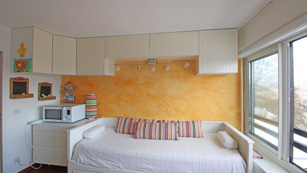 Rent in ski resort Studio sleeping corner 4 people (405) - Résidence Sapporo - Puy-Saint-Vincent