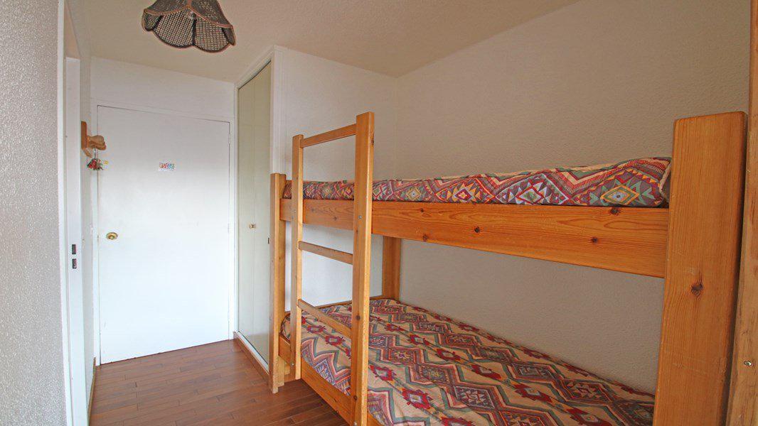 Rent in ski resort Studio sleeping corner 4 people (405) - Résidence Sapporo - Puy-Saint-Vincent