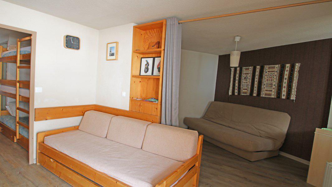 Rent in ski resort Studio sleeping corner 5 people (601) - Résidence St Moritz - Puy-Saint-Vincent - Apartment
