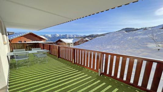 Rent in ski resort 3 room apartment 6 people (EC2) - Résidence Gentianes - Puy-Saint-Vincent - Balcony