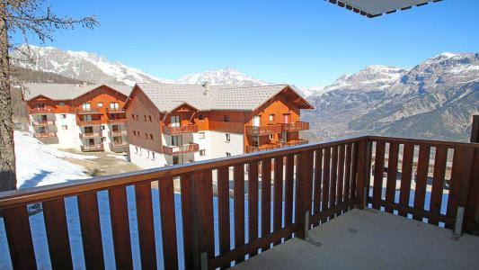 Rent in ski resort 2 room apartment 4 people (C27) - Résidence Gentianes - Puy-Saint-Vincent - Winter outside