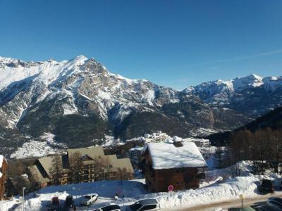 Rent in ski resort Résidence Gentianes - Puy-Saint-Vincent - Winter outside