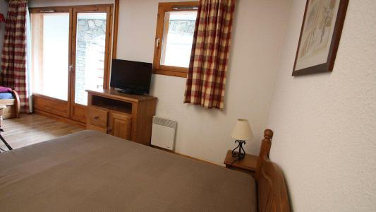 Rent in ski resort 2 room apartment cabin 6 people (127) - Résidence La Dame Blanche - Puy-Saint-Vincent