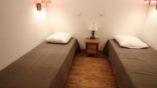 Rent in ski resort 2 room apartment cabin 6 people (325) - Résidence La Dame Blanche - Puy-Saint-Vincent