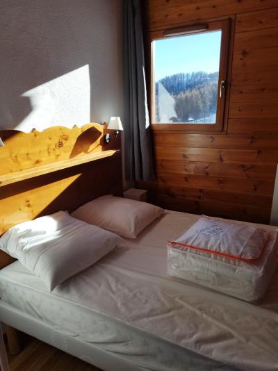 Rent in ski resort 5 room duplex apartment 10 people (Chalet Hameau) - Résidence le Hameau des Ecrins - Puy-Saint-Vincent