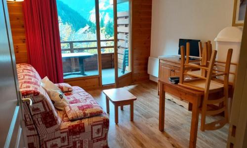 Vacances en montagne Appartement 2 pièces 6 personnes (Confort 32m²-7) - Résidence le Hameau des Ecrins - Maeva Home - Puy-Saint-Vincent - Extérieur hiver