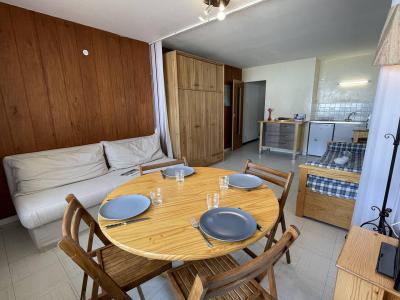 Rent in ski resort Studio 4 people (24) - Résidence les Bans - Puy-Saint-Vincent - Apartment