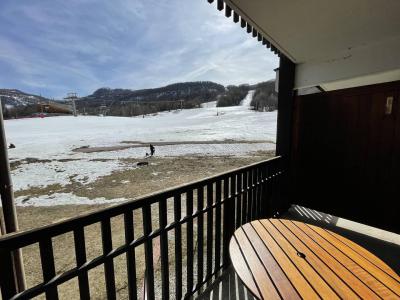 Location au ski Studio 4 personnes (24) - Résidence les Bans - Puy-Saint-Vincent - Balcon