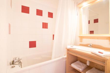 Rent in ski resort Résidence les Gentianes - Puy-Saint-Vincent - Bathroom