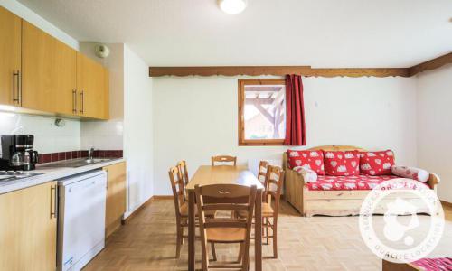 Vacances en montagne Appartement 3 pièces 6 personnes (Confort 45m²) - Résidence les Gentianes - Maeva Home - Puy-Saint-Vincent - Extérieur hiver