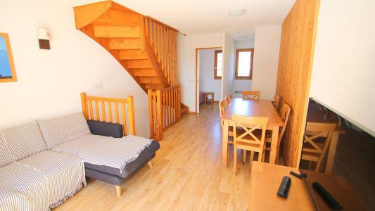 Rent in ski resort 5 room triplex apartment 8 people (CH28) - Résidence Parc aux Etoiles - Puy-Saint-Vincent