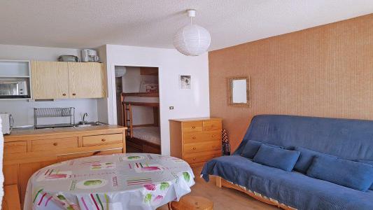 Rent in ski resort Studio sleeping corner 5 people (107) - Résidence Pendine 2 - Puy-Saint-Vincent