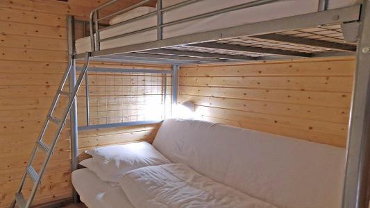 Rent in ski resort Studio sleeping corner 4 people (303) - Résidence Pendine 2 - Puy-Saint-Vincent - Apartment