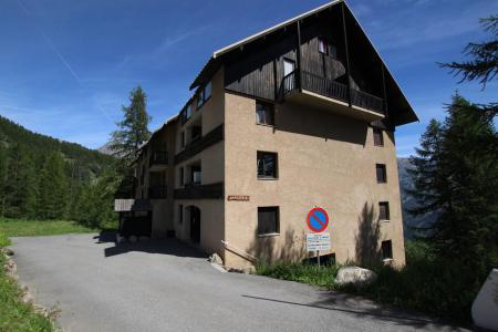 Rent in ski resort Studio sleeping corner 4 people (01A) - Résidence Pilate - Puy-Saint-Vincent