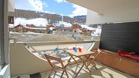 Vacances en montagne Studio coin montagne 4 personnes (110) - Résidence Sapporo - Puy-Saint-Vincent - Extérieur hiver