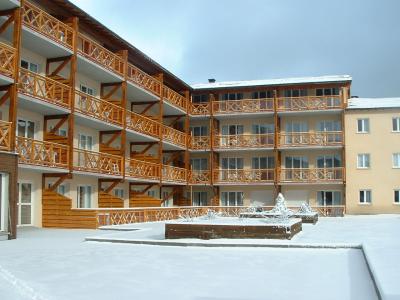 Аренда на лыжном курорте Résidence Appart'Vacances Pyrenées 2000 - Pyrénées 2000 - зимой под открытым небом