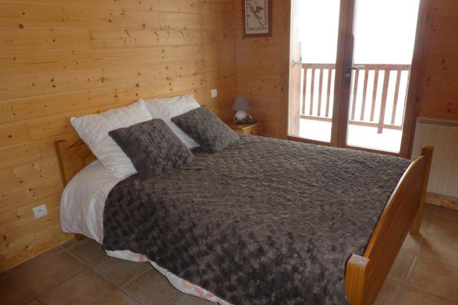 Rent in ski resort 5 room duplex chalet 12 people - Chalet Crocus - Réallon - Bedroom