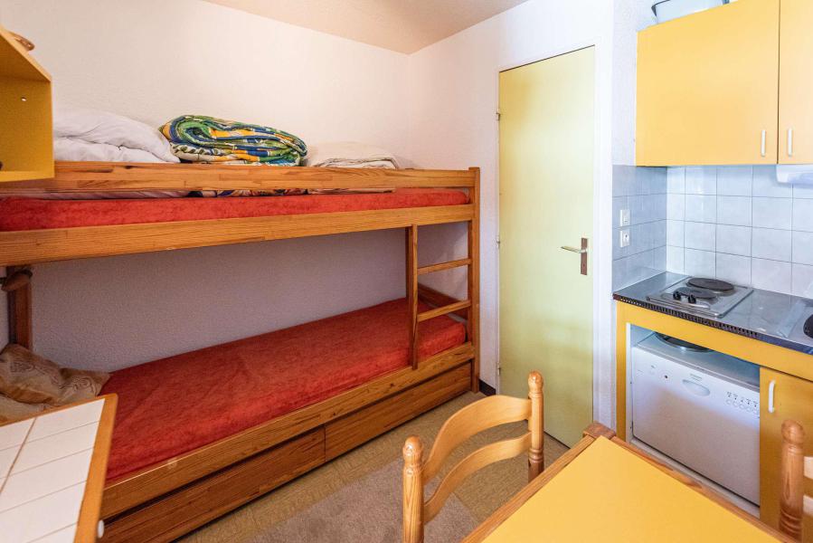 Rent in ski resort 2 room apartment sleeping corner 6 people (345) - Résidence Aurans - Réallon