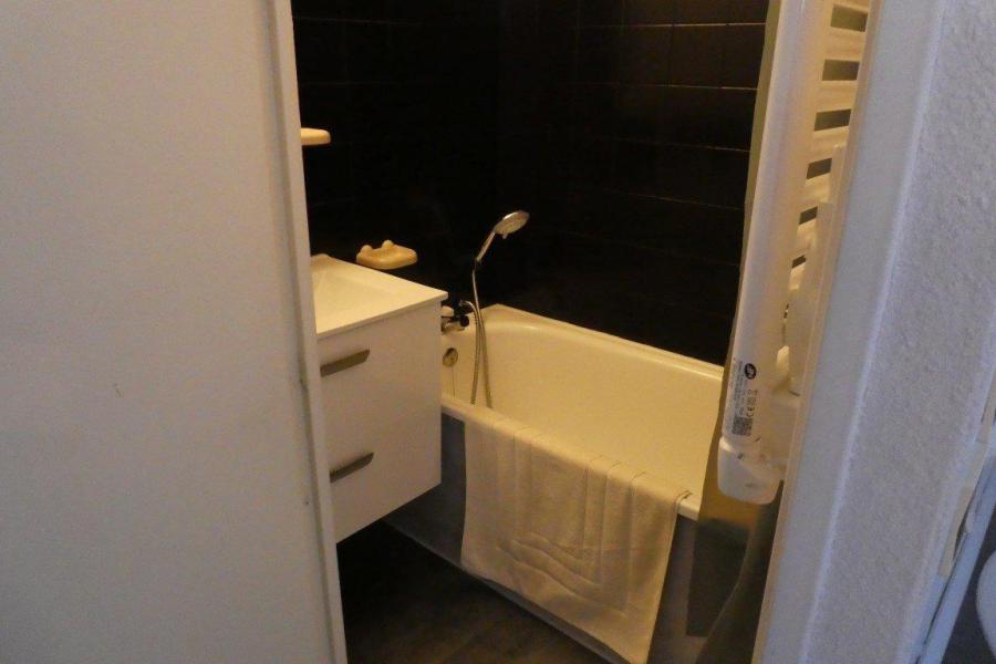 Rent in ski resort 2 room apartment sleeping corner 6 people (102C) - Résidence Comète - Réallon - Bath-tub